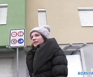 BANG gerçek konulu porno güzel gençler: Izzy Bell ilk porno becerdin
