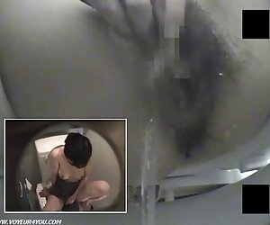 Bir kulüpte yaramaz porno konulu aile seks